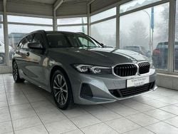Grau Gebraucht 2022 BMW 320e Kombi | 25.850 € (Guter Preis)