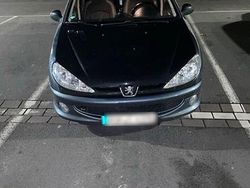 Schwarz Gebraucht 2007 Peugeot 207 Kleinwagen | 800 €