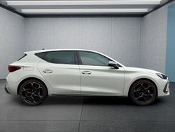 Grau Gebraucht 2024 Cupra Leon Kleinwagen | 34.449 € (Etwas zu teuer)
