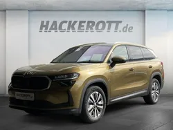 Bronze Neu 2024 Skoda Kodiaq Selection SUV | 49.980 € (Fairer Preis)