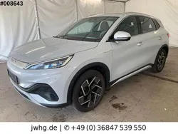 Weiss metallic (metallic) Gebraucht 2023 BYD Atto 3 SUV | 23.750 € (Fairer Preis)