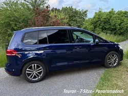 Blau Gebraucht 2017 VW Touran Van / Kleinbus | 19.100 € (Etwas zu teuer)