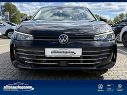 Grün Gebraucht 2024 VW Passat Business Limousine | 31.900 € (Superpreis)