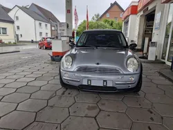 Grau Gebraucht 2005 Mini ONE Kleinwagen | 3.300 € (Fairer Preis)
