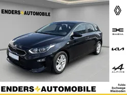 1k) black pearl m (schwarz Gebraucht 2019 Kia Ceed Vision Limousine | 13.988 € (Etwas zu teuer)