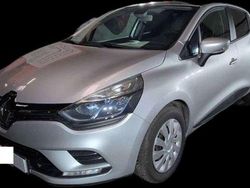 Grau Gebraucht 2017 Renault Clio IV Kleinwagen | 8.999 € (Fairer Preis)
