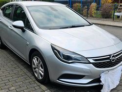 Silber Gebraucht 2019 Opel Astra Limousine | 6.950 € (Fairer Preis)
