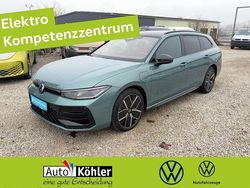 Maripositgrün Gebraucht 2025 VW Passat R-line Kombi | 47.780 € (Superpreis)