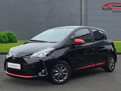 Schwarz Gebraucht 2017 Toyota Yaris Edition Limousine | 14.980 € (Teuer)