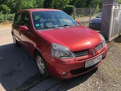 Rot Gebraucht 2005 Renault Clio II Extreme Limousine | 1.850 € (Fairer Preis)