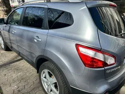 Grau Gebraucht 2011 Nissan Qashqai +2 SUV | 5.200 € (Guter Preis)