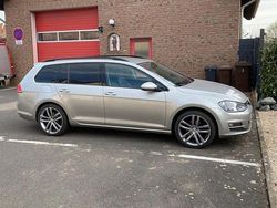 Silber Gebraucht 2015 VW Golf VII Comfortline Kombi | 11.800 € (Fairer Preis)
