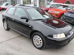 Schwarz Gebraucht 2002 Audi A3 Attraction Limousine | 450 € (Superpreis)