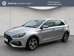 Silber Gebraucht 2023 Hyundai i30 Limousine | 15.990 € (Guter Preis)