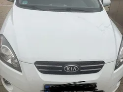 Weiß Gebraucht 2010 Kia Ceed Sportswagon Kombi | 2.500 € (Guter Preis)