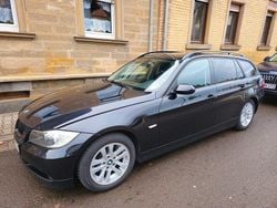 Schwarz Gebraucht 2008 BMW 318 Kombi | 1.999 € (Guter Preis)