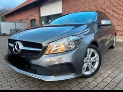 Grau Gebraucht 2015 Mercedes A200 Kleinwagen | 13.000 € (Guter Preis)