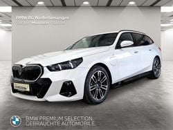 Weiß Gebraucht 2025 BMW 530e M Sport Kombi | 59.970 € (Guter Preis)