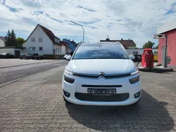 Weiß Gebraucht 2015 Citroën C4 Picasso Van / Kleinbus | 10.500 € (Etwas zu teuer)