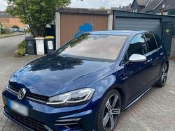 Blau Gebraucht 2017 VW Golf VII R Limousine | 27.990 € (Teuer)