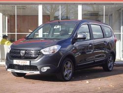Grau Gebraucht 2021 Dacia Lodgy Van / Kleinbus | 14.490 € (Fairer Preis)