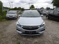 Silber Gebraucht 2017 Opel Astra Edition Limousine | 6.999 € (Guter Preis)