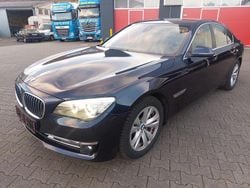 Blau Gebraucht 2012 BMW 740 Limousine | 19.999 € (Fairer Preis)