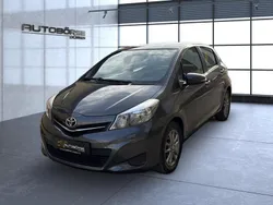 Grau Gebraucht 2014 Toyota Yaris Edition Kleinwagen | 6.499 € (Fairer Preis)