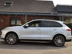Rhodiumsilbermetallic Gebraucht 2017 Porsche Cayenne S Platinum Edition SUV | 49.999 €