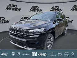 Black clear coat Neu 2025 Jeep Compass Summit SUV | 44.980 € (Teuer)