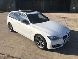 Weiß Gebraucht 2015 BMW 320 Sport Line Kombi | 14.750 € (Fairer Preis)