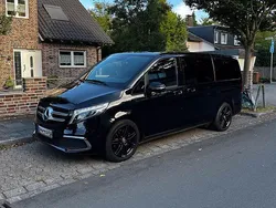 Schwarz Gebraucht 2020 Mercedes V300 AMG Van / Kleinbus | 59.600 € (Etwas zu teuer)