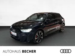 Mythosschwarz metallic Gebraucht 2025 Audi A1 S-Line Kleinwagen | 37.630 € (Teuer)