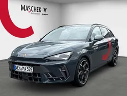 Fjord blau Gebraucht 2025 Cupra Leon VZ Kombi | 43.980 € (Fairer Preis)