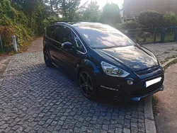 Schwarz Gebraucht 2013 Ford S-MAX S Van / Kleinbus | 10.500 € (Etwas zu teuer)