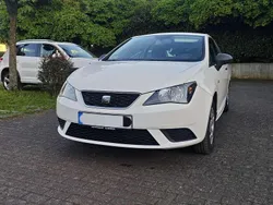 Weiß Gebraucht 2012 Seat Ibiza Reference Kleinwagen | 4.950 € (Fairer Preis)