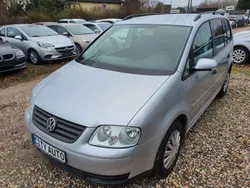 Silber Gebraucht 2005 VW Touran Conceptline Van / Kleinbus | 3.370 € (Etwas zu teuer)