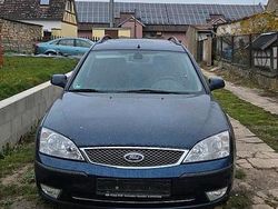 Blau Gebraucht 2004 Ford Mondeo Kombi | 650 € (Superpreis)