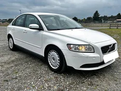 Weiß Gebraucht 2007 Volvo S40 Limousine | 2.000 € (Guter Preis)