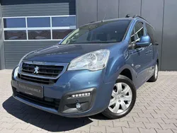 Blau kyanos / metallic Gebraucht 2017 Peugeot Partner Tepee Allure Van / Kleinbus | 11.900 € (Fairer Preis)
