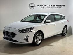 Weiß Gebraucht 2020 Ford Focus Cool & Connect Limousine | 13.490 € (Fairer Preis)