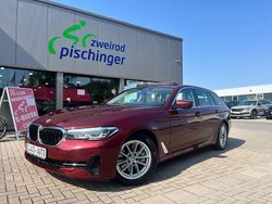 Rot Gebraucht 2022 BMW 530 Performance Kombi | 29.990 € (Guter Preis)