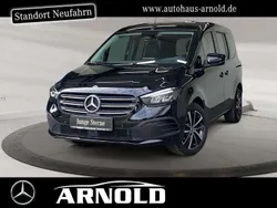Loparitschwarz Gebraucht 2022 Mercedes 180 Progressive Limousine | 24.800 € (Guter Preis)