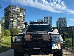 Weiß Gebraucht 2003 Toyota Land Cruiser SUV | 55.000 € (Guter Preis)