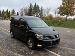 Schwarz Gebraucht 2016 VW Caddy Comfortline Van / Kleinbus | 13.900 € (Fairer Preis)