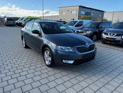 Grau Gebraucht 2015 Skoda Octavia Limousine | 9.250 € (Guter Preis)