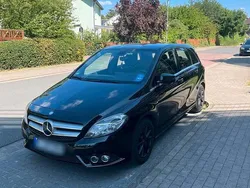 Schwarz Gebraucht 2012 Mercedes B180 Van / Kleinbus | 6.000 €