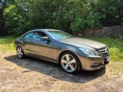 Grau Gebraucht 2011 Mercedes E250 Avantgarde Coupé | 12.500 € (Fairer Preis)
