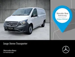 Weiß Gebraucht 2019 Mercedes Vito Van / Kleinbus | 22.467 € (Fairer Preis)