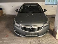 Silber Gebraucht 2015 Opel Insignia Innovation Kombi | 6.250 € (Fairer Preis)